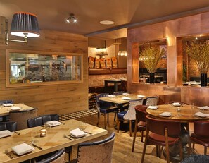 Breakfast, lunch, dinner served; Spanish cuisine  - Parador44 (Cardiff)