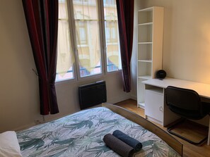 2 slaapkamers, een bureau, reisbedje, gratis wifi