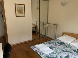 2 chambres, bureau, lit parapluie, Wi-Fi gratuit
