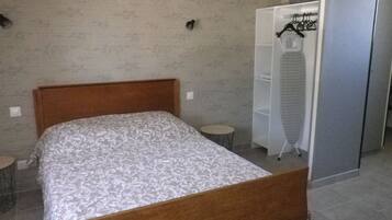 4 chambres, fer et planche Ă repasser, lit parapluie, Wi-Fi gratuit