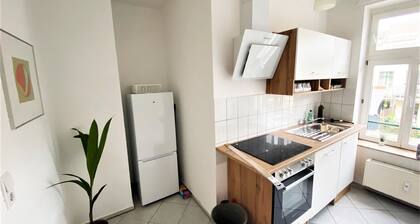 Schöne, ruhige 2-Zi-Wohnung mit Balkon und Blick ins Grüne