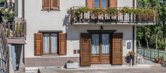 Pet-Friendly Apartment 'Tra i Due Laghi' with Lake View & Terrace