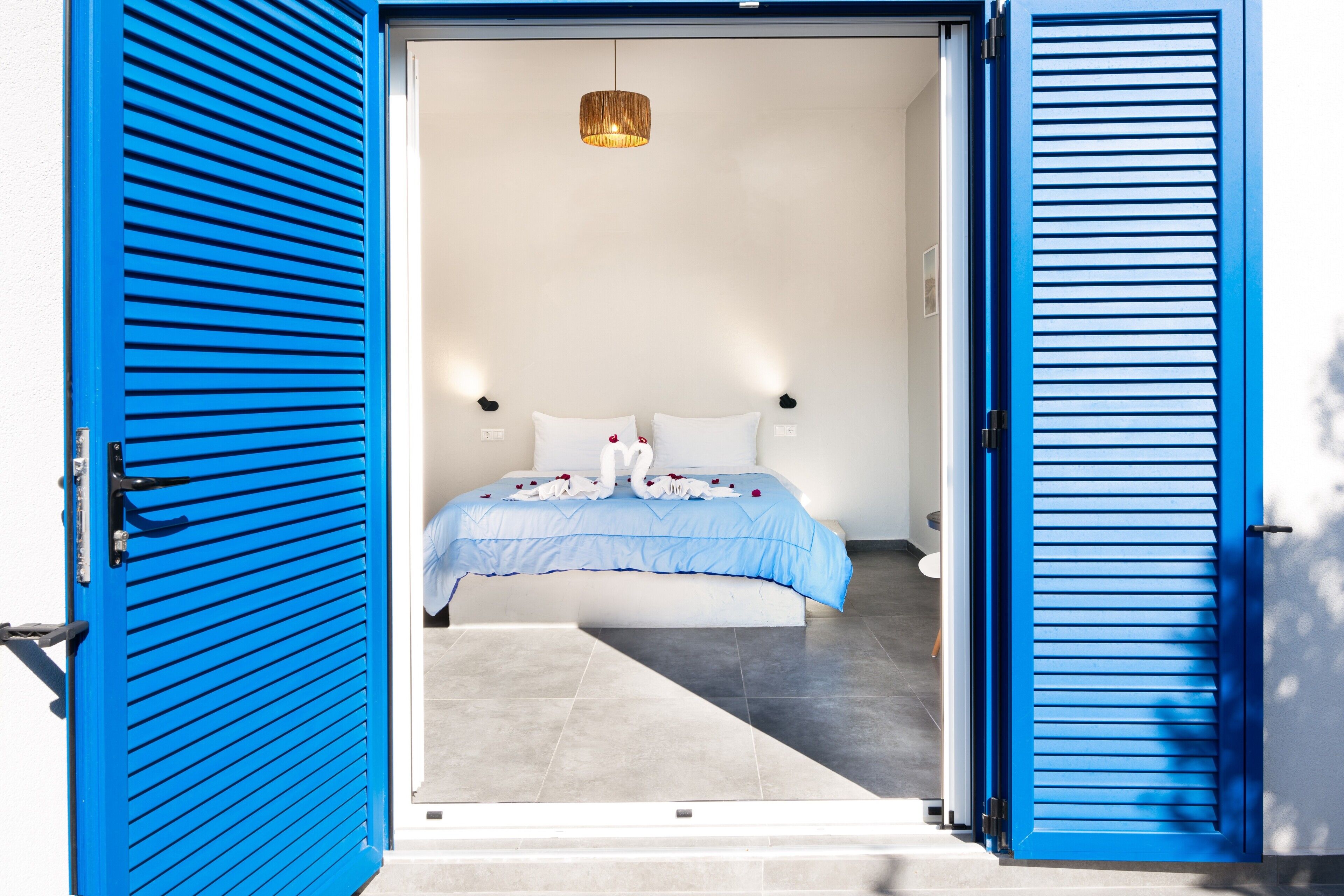 1 camera, Wi-Fi gratuito, lenzuola