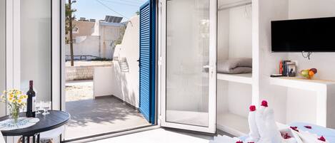 1 quarto, Wi-Fi de cortesia, roupa de cama