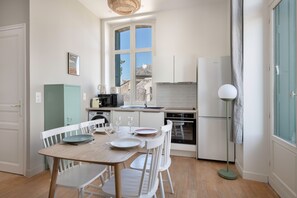 Frigorifero, microonde, forno, lavastoviglie