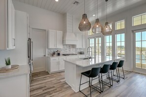 Fridge, microwave, stovetop, dishwasher - Huge, 3-Story Lakeside Home@Cinnamon Shore w/ Resort-Like Amenities Galore! (Port Aransas)