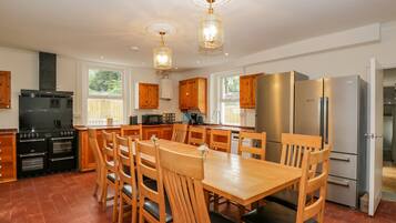 Fridge, dishwasher, electric kettle, toaster