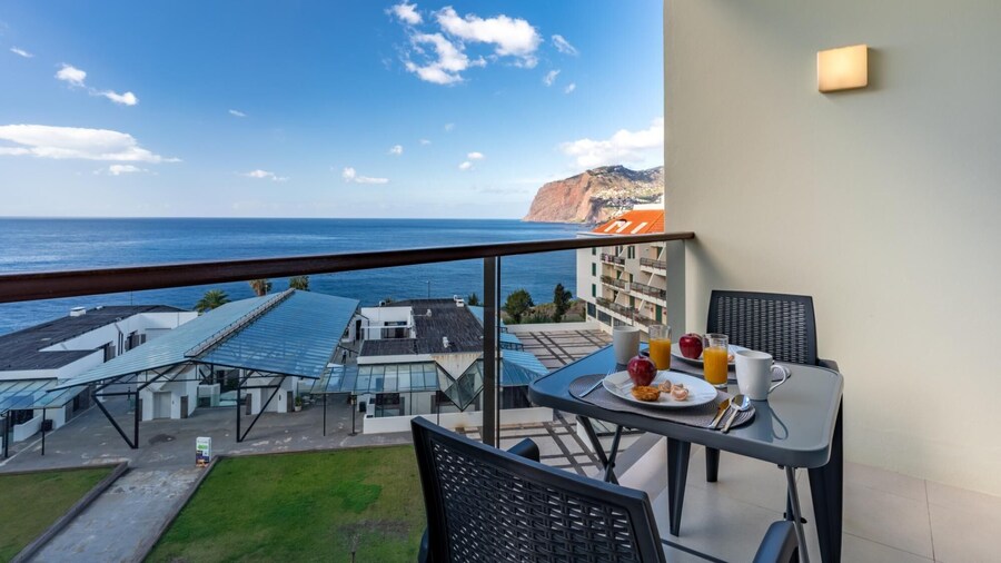 Centromar Bella Vista by Atlantic Holiday