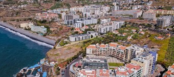 Centromar Bella Vista by Atlantic Holiday