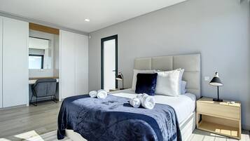 Huvila | 4 makuuhuonetta, silitysrauta/-lauta, Wi-Fi