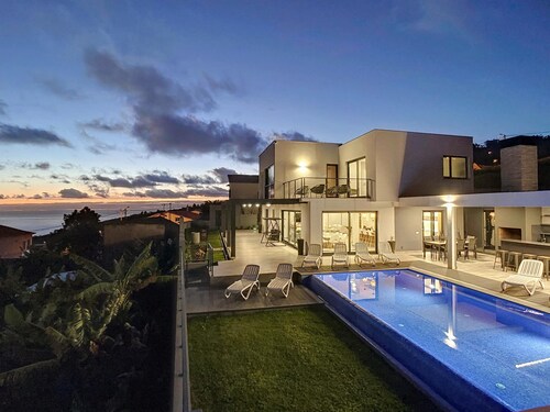 Villa de la Ponte by Atlantic Holiday