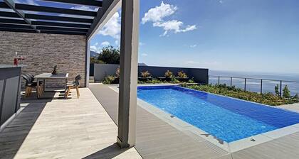 Villa de la Ponte by Atlantic Holiday