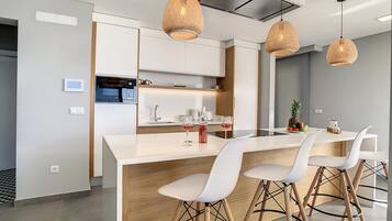 Villa | 4 bedrooms, iron/ironing board, WiFi