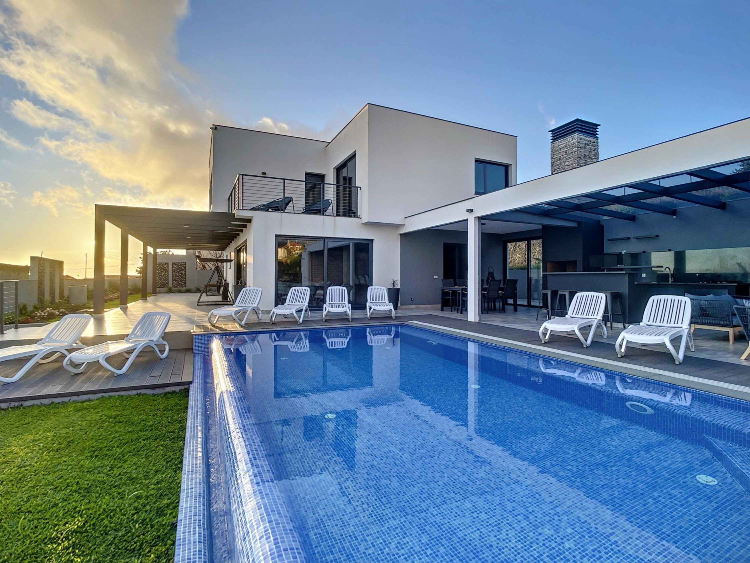 Villa | 4 bedrooms, iron/ironing board, WiFi