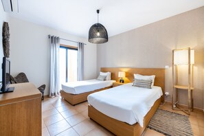 3 Schlafzimmer, Bügeleisen/Bügelbrett, Reisekinderbett, kostenloses WLAN