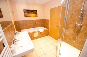 House - Post Residence Apartments 4B 150m From ski Lift (Zell am See)