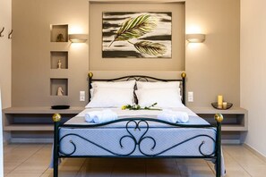 2 bedrooms, iron/ironing board, WiFi - Filiatra Downtown Cozy Retreat - Homely Vibes (Filiatra)