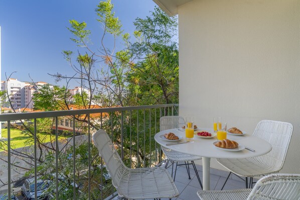 Apartment | 3 bedrooms, travel cot - Elena Apartment by Atlantic Holiday (Funchal)