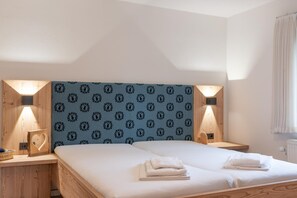 10 bedrooms - Chalet Love the Alps 22pax Near ski Lift (Zell am See)