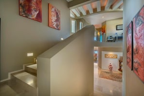 Interior - Views of El Arco, Famous Cabo Bay Rock Formation (Cabo Bello)
