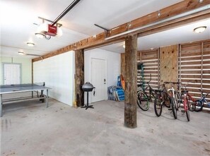 House, 3 Bedrooms | BBQ/picnic area