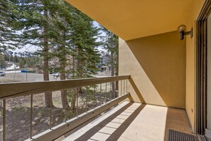 Condo, 2 chambres | Terrain de l’hébergement 