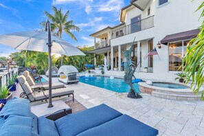 Villa, 5 Schlafzimmer | Pool | Außenpool