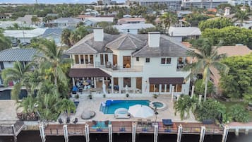 Villa, 5 Bedrooms | Exterior