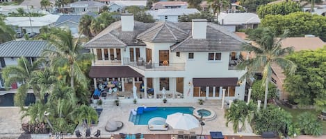 Villa, 5 Bedrooms | Exterior