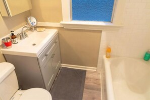 Bañera y toallas
