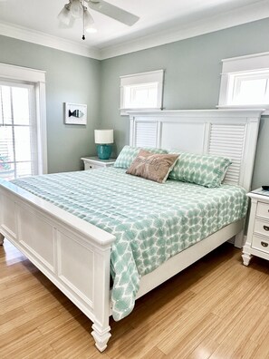 3 bedrooms, desk, iron/ironing board, free WiFi