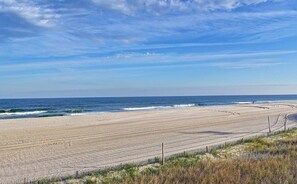 Beach nearby, sun-loungers, beach towels