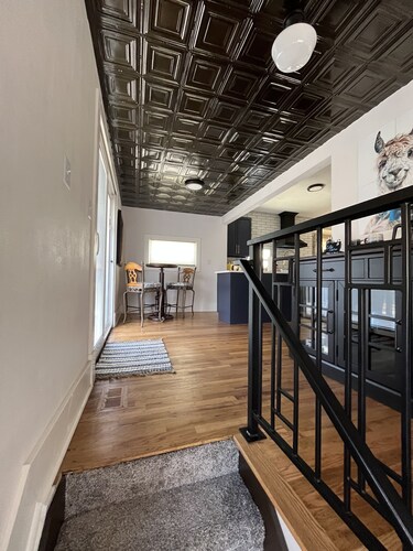 Cheerful 3-bedroom minutes from downtown and OCC