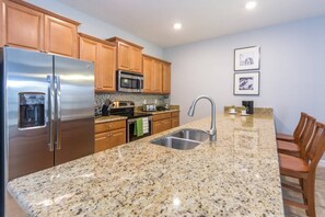Fridge, microwave, oven, stovetop - Last Minute Disney Getaway! Townhouse with Private Pool. Book Now! #17222 (Orlando)