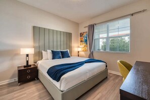 3 bedrooms, iron/ironing board, WiFi, bed sheets