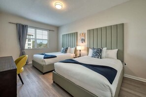 3 habitaciones, tabla de planchar con plancha, wifi y ropa de cama 