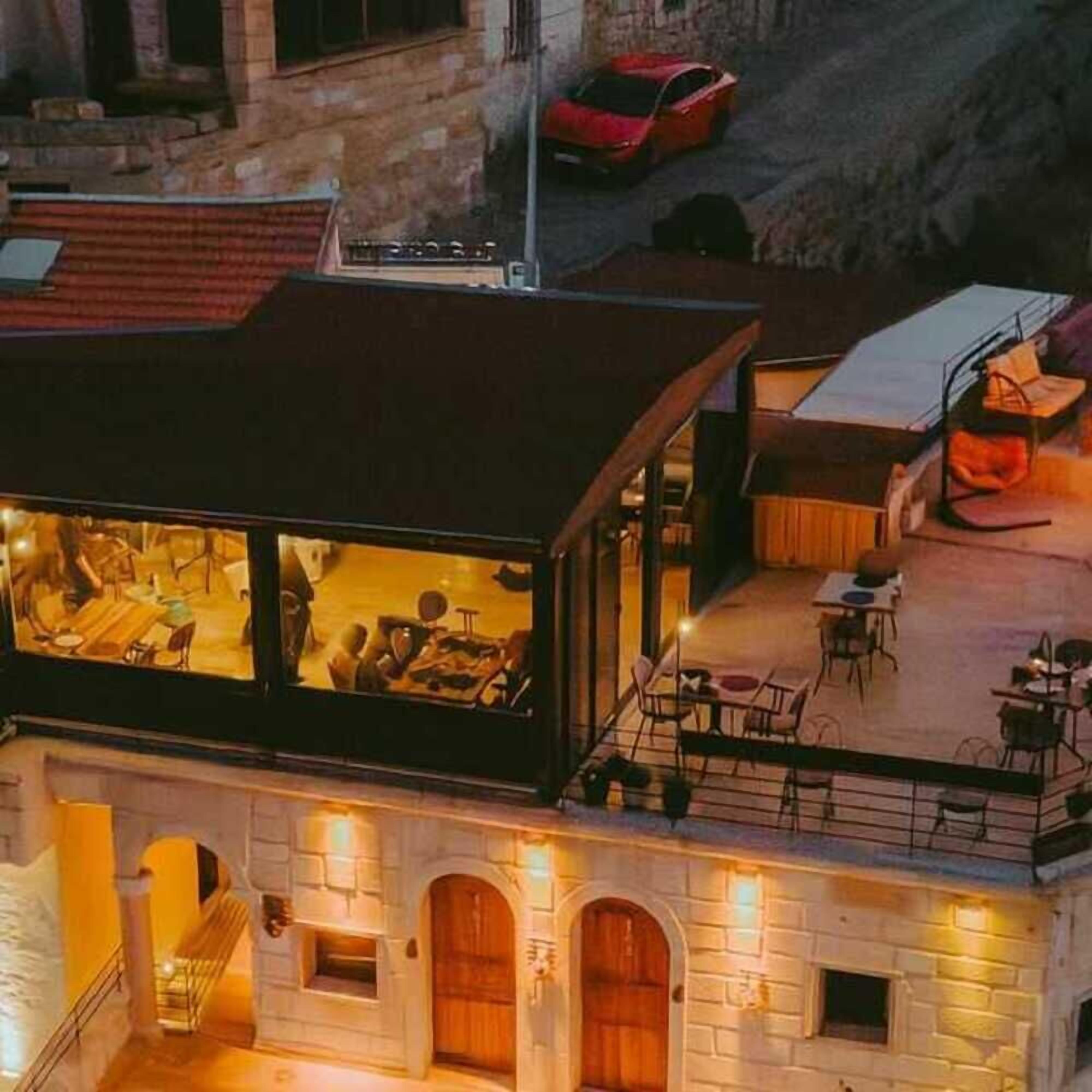 المنشأة من الخارج
