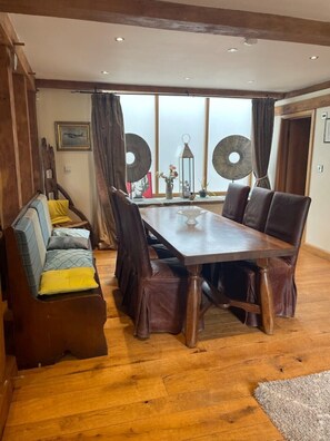 تناول الطعام