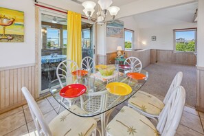 Dining - Oceanview Dog Friendly Home with Grills, Screened Porch, and Nearby Beach Access (Frisco)