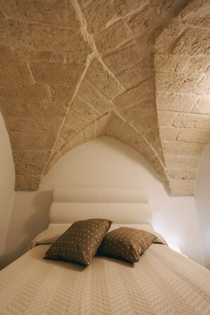 3 habitaciones, cuna de viaje, wifi y ropa de cama
