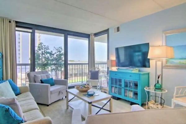 Smart-TV, videospill, DVD-spiller og bøker