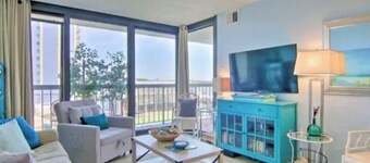 Luxury Beachfront Home, Family Resort Perks, Lovely Ocean Front Balcony, OC MD