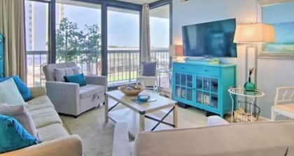 Luxury Beachfront Home, Family Resort Perks, Lovely Ocean Front Balcony, OC MD