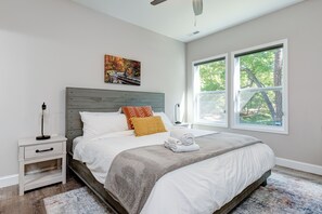 4 soveværelser, skrivebord, strygejern/strygebræt, gratis Wi-Fi