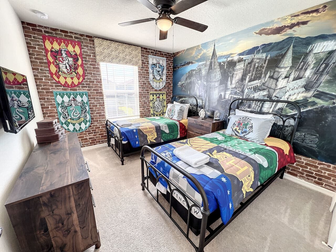 5 chambres, bureau, fer et planche à repasser, Wi-Fi gratuit