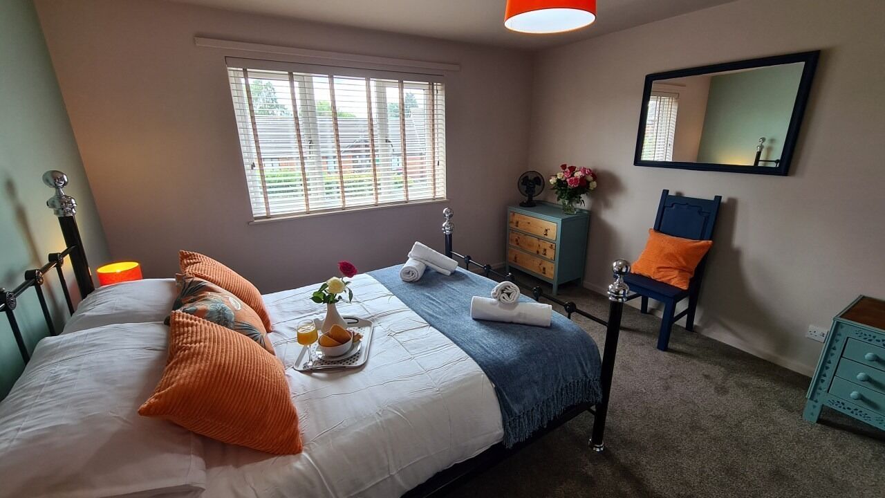 2 slaapkamers, een strijkplank/strijkijzer, gratis wifi