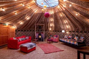 Interior - Beautiful Giant Glamping Yurt: Sleeps 8 (Scunthorpe, UK)