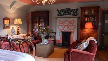 1 slaapkamer, een strijkplank/strijkijzer, gratis wifi, beddengoed