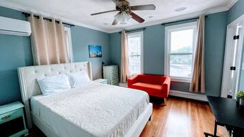 3 bedrooms, desk, iron/ironing board, free WiFi