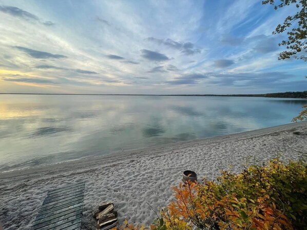Beach - Moose lake Family Cabin (Bonnyville)
